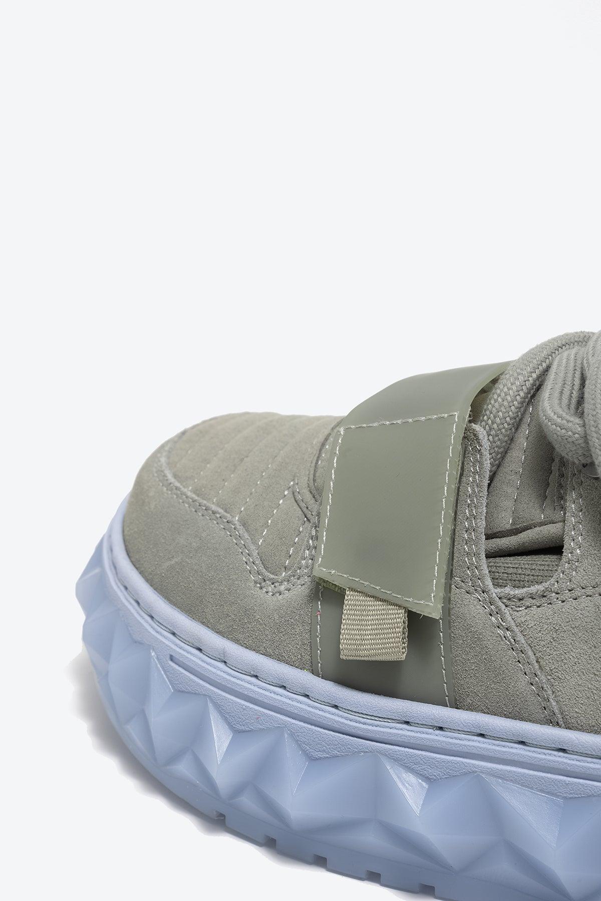 MIXCE Unisex High Top Sneakers For Women And Men - Oetziceman