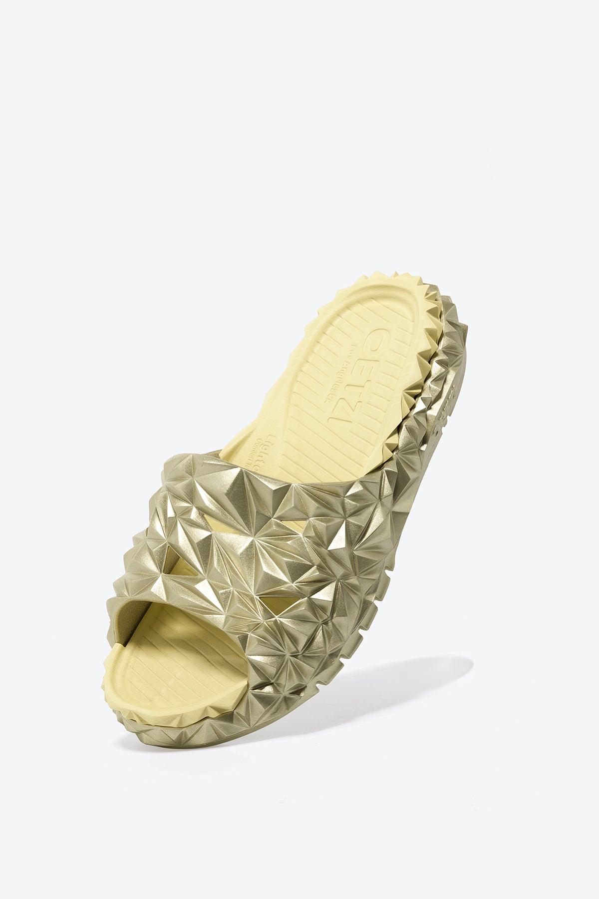 The Slide - Oetziceman