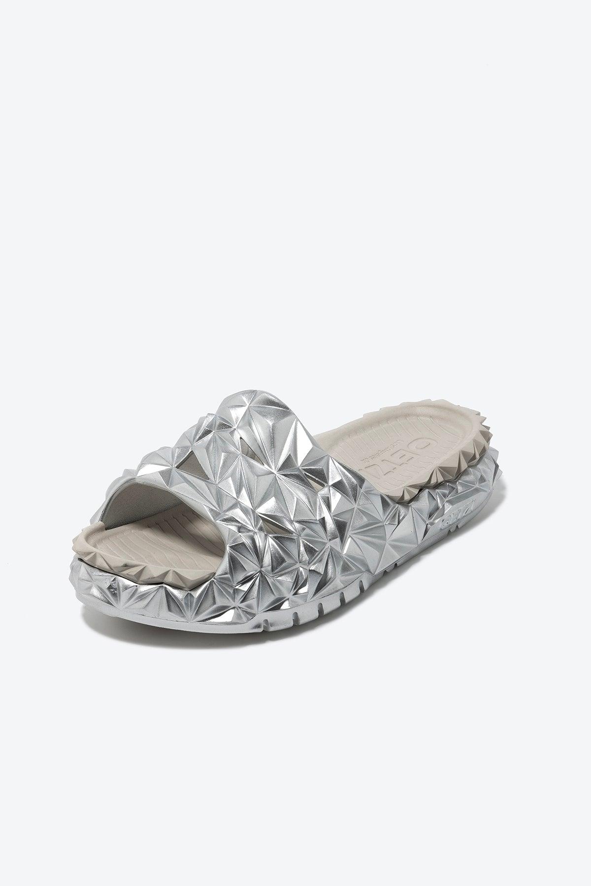 The Slide - Oetziceman