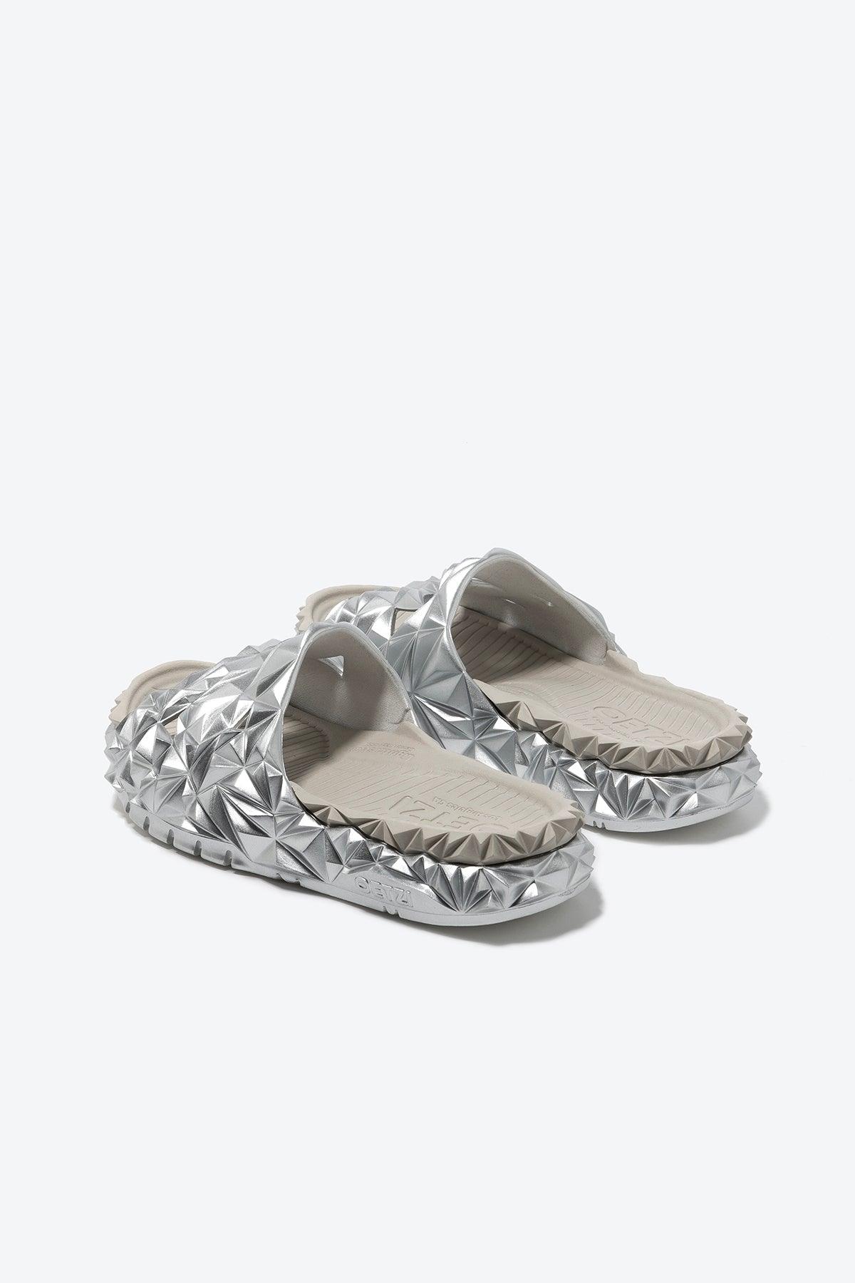 The Slide - Oetziceman