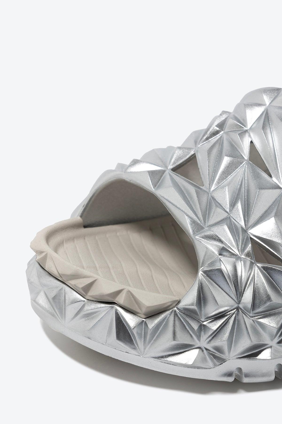 The Slide - Oetziceman