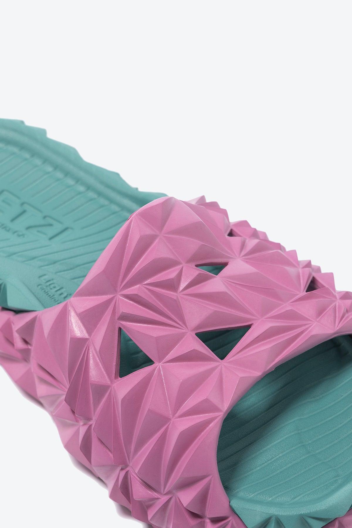 The Slide - Oetziceman