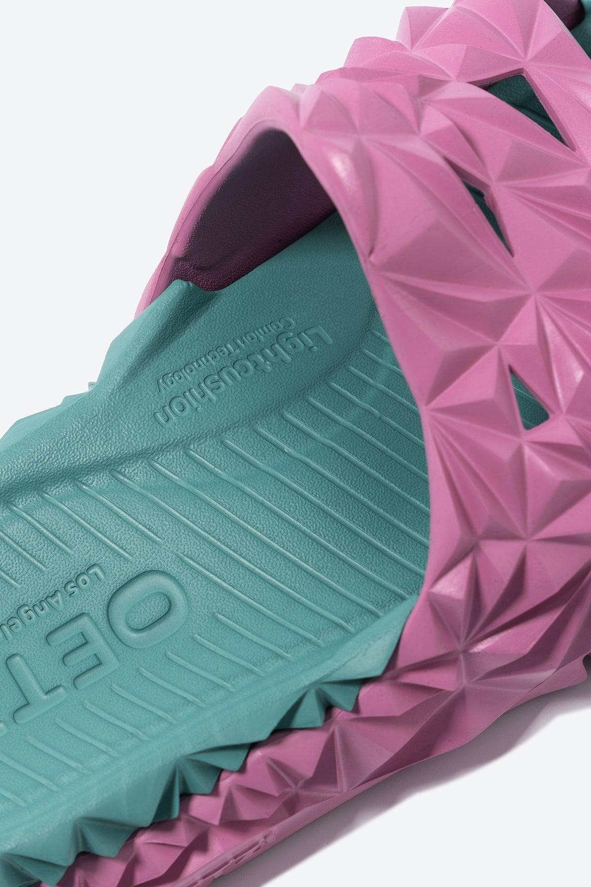 The Slide - Oetziceman