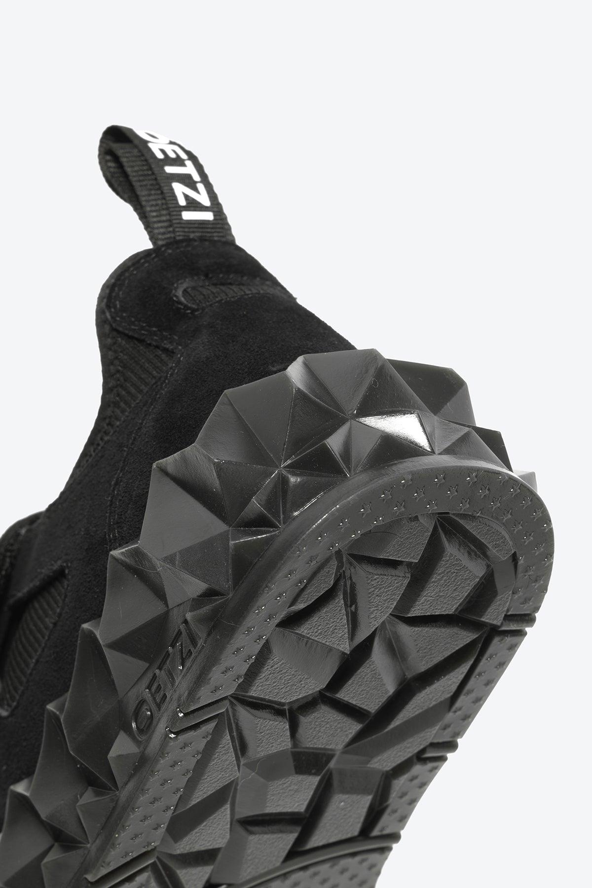 The Suzy B - Oetziceman